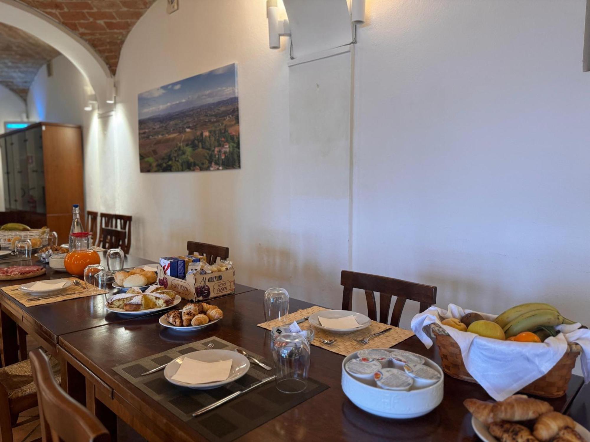 Agriturismo Podere La Piazza Costigliole d'Asti Exteriör bild